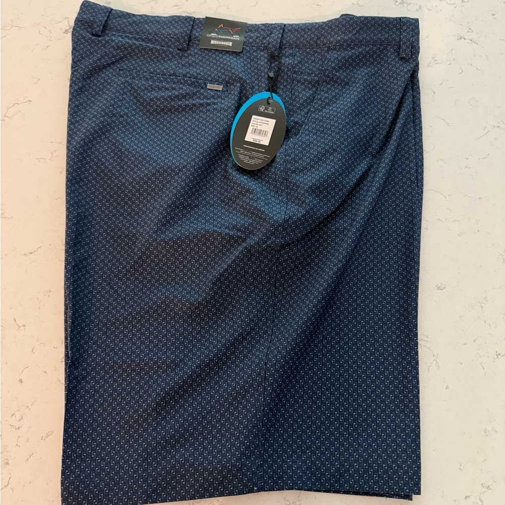Greg Norman Navy Shorts stretch